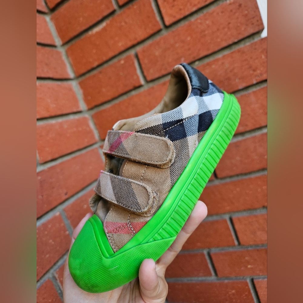 Burberry Kids Checked Trainers Beige Vintage green sole Size EU32 - Picture 8 of 12